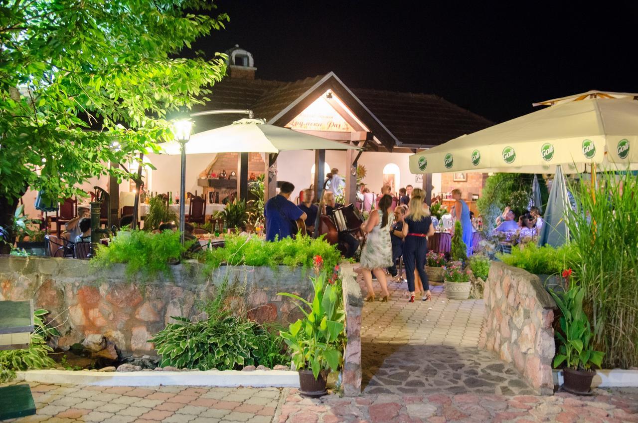 Hotel Drumski Raj Svilajnac Εξωτερικό φωτογραφία