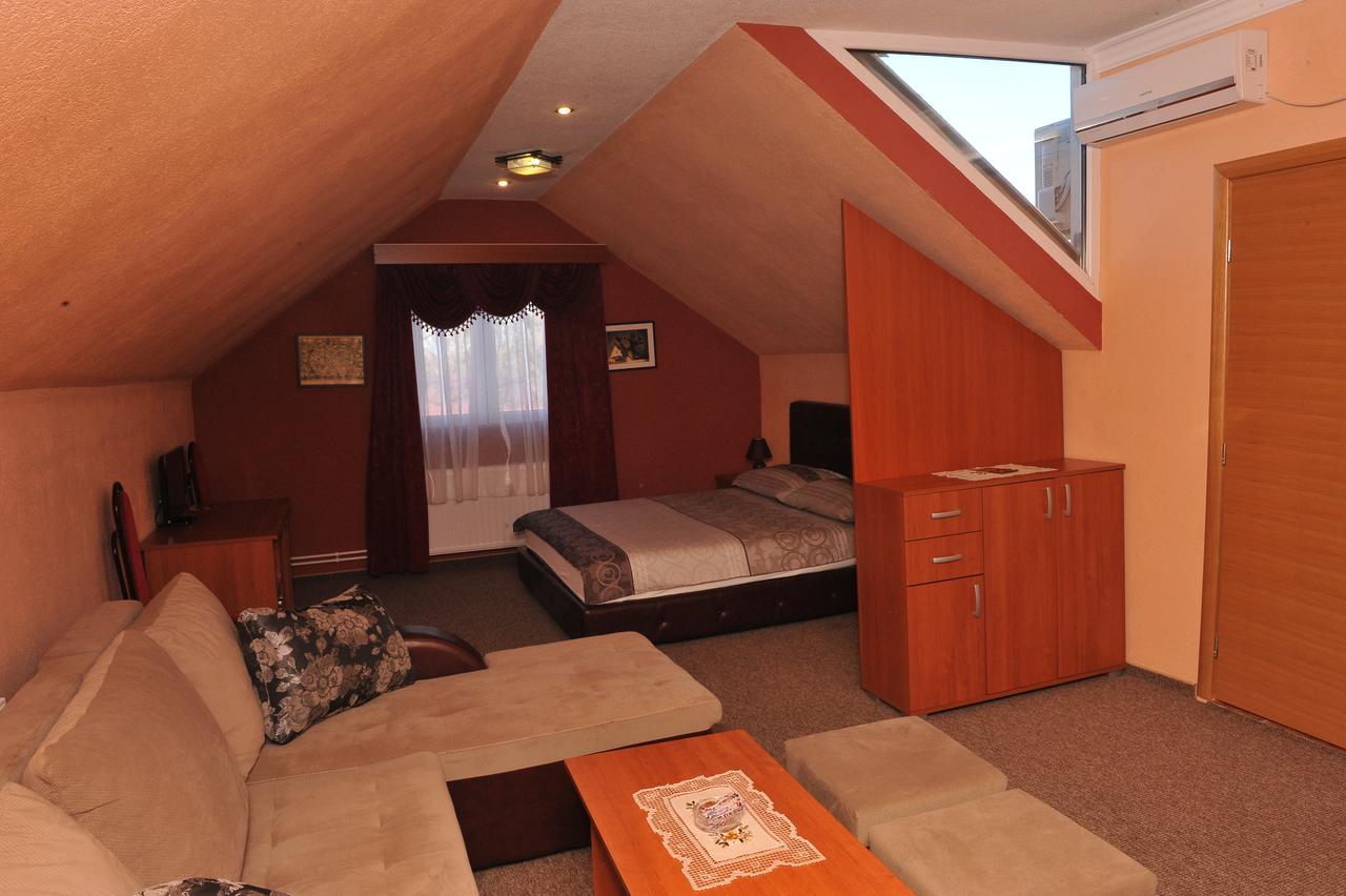 Hotel Drumski Raj Svilajnac Εξωτερικό φωτογραφία