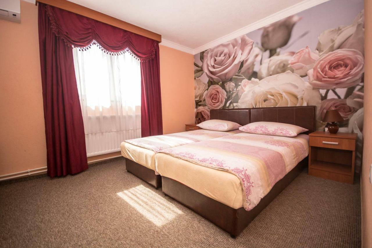 Hotel Drumski Raj Svilajnac Εξωτερικό φωτογραφία