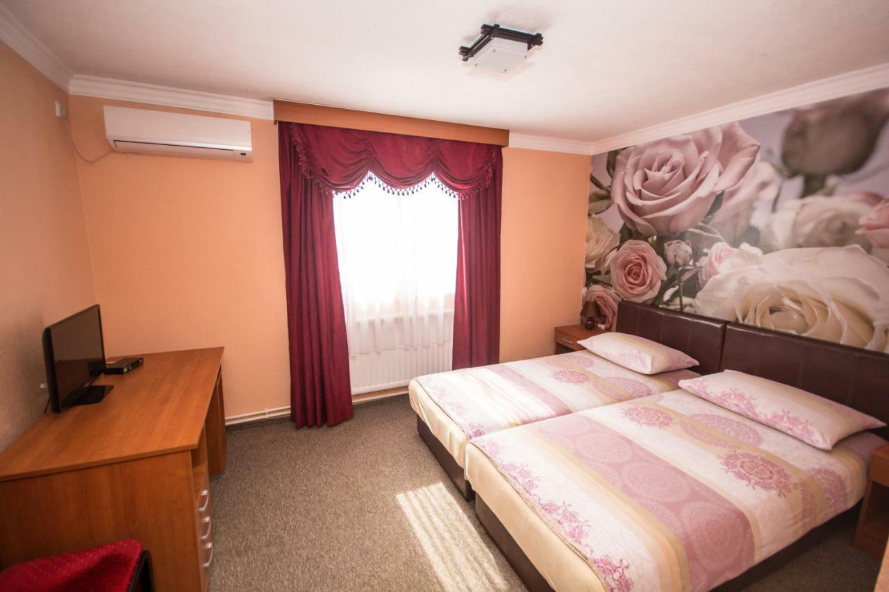 Hotel Drumski Raj Svilajnac Εξωτερικό φωτογραφία